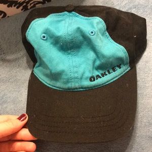 Oakley hat